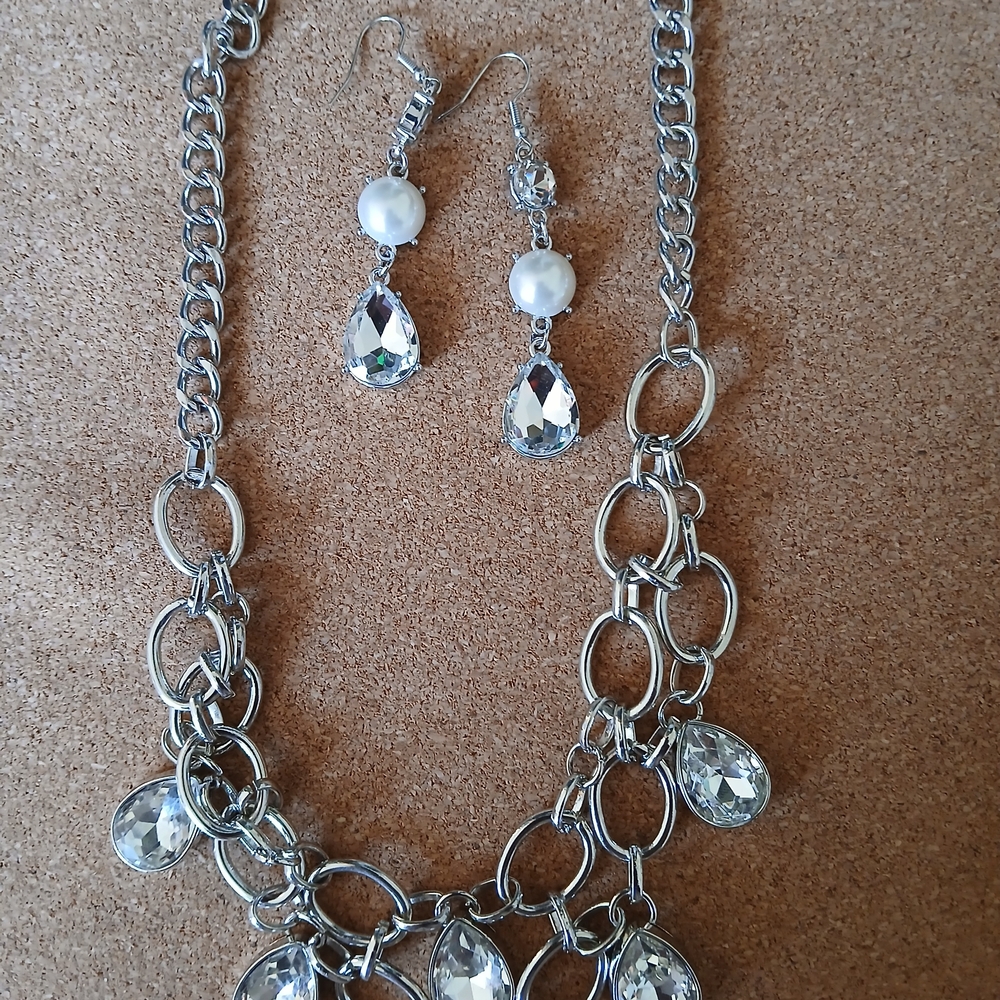 Elegant Silver and White Jewelry Set